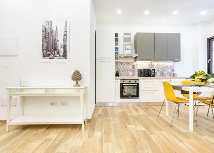 Vomero Deluxe Apartments